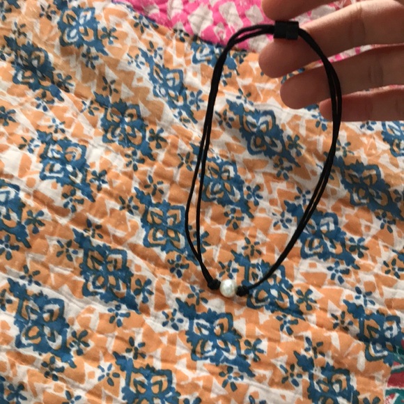 Handmade Pearl Choker - Picture 4 of 4